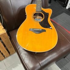 Yamaha Consignment/Used Yamaha AC5M w/Case