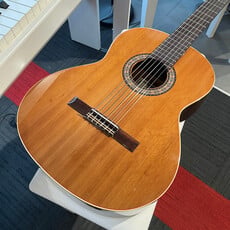 Consignment/Used Alamansa 401 Cedro - w/Case