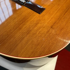 Consignment/Used Alamansa 401 Cedro - w/Case