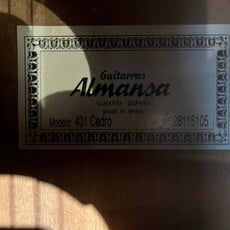 Consignment/Used Alamansa 401 Cedro - w/Case