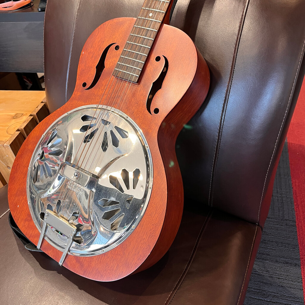 Consignment/Used Gretsch G9200 Boxcar Round-Neck, Mahogany Body Resonator Guitar - Natural