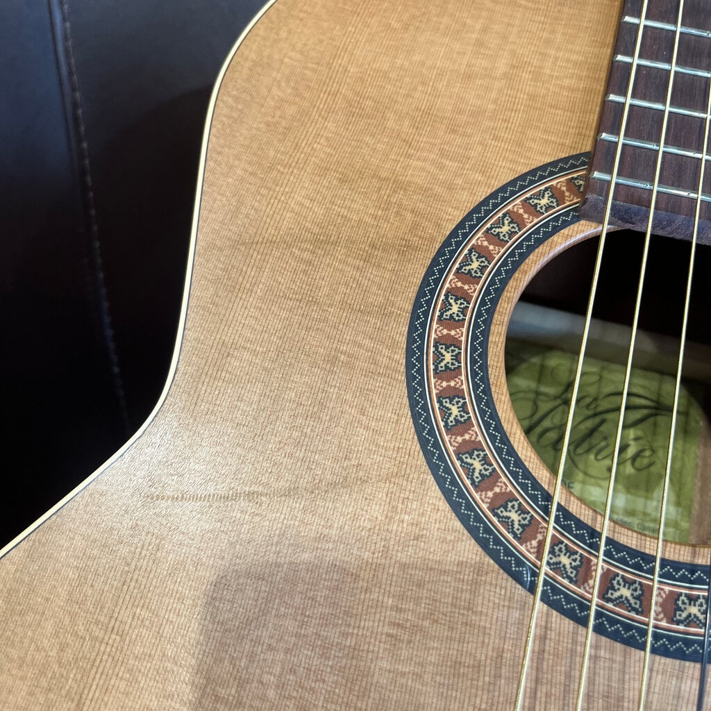 Consignment/Used La Patrie Etude Classical Guitar