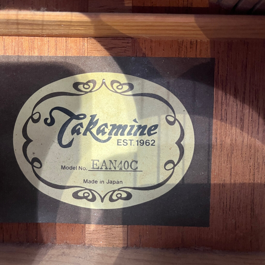 Consignment/Used Takamine EAN40C - w/Gig Bag