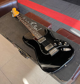 Fender Consignment/Used Fender Blacktop Strat HH (Made in Mexico) (w/ Case)