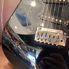 Fender Consignment/Used 2011 Fender American Standard Stratocaster - Black (w/ Case)