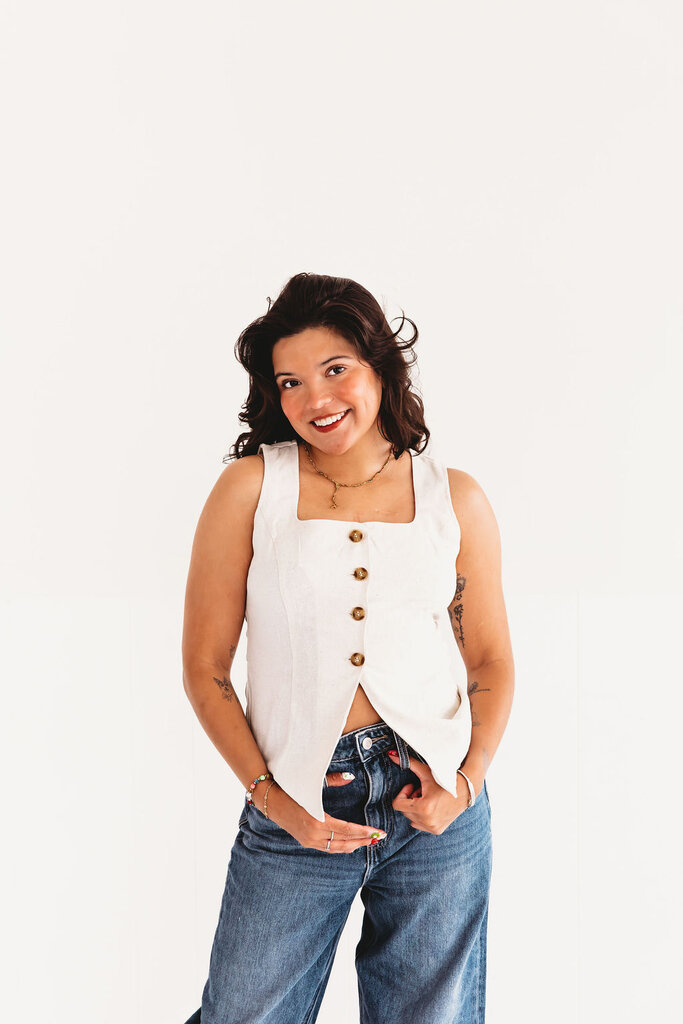 blu pepper Not For The Office Linen Button Down Split Vest