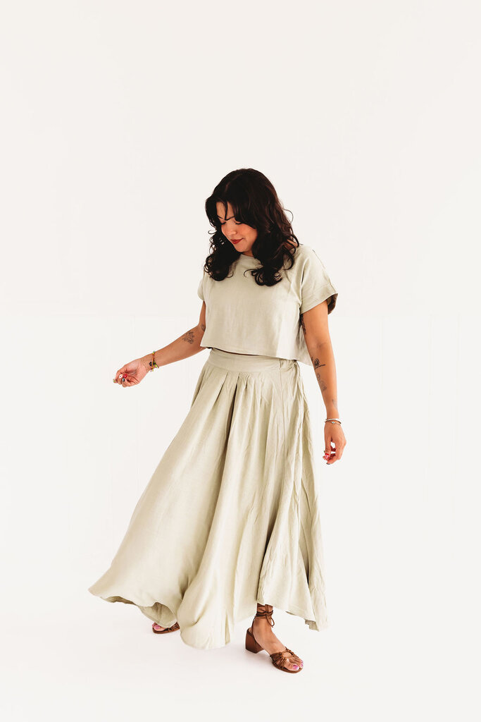 blu pepper Pretty Linen Maxi Skirt