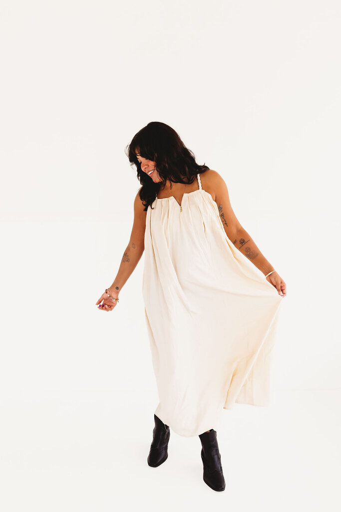 very j Feels Natural Dress