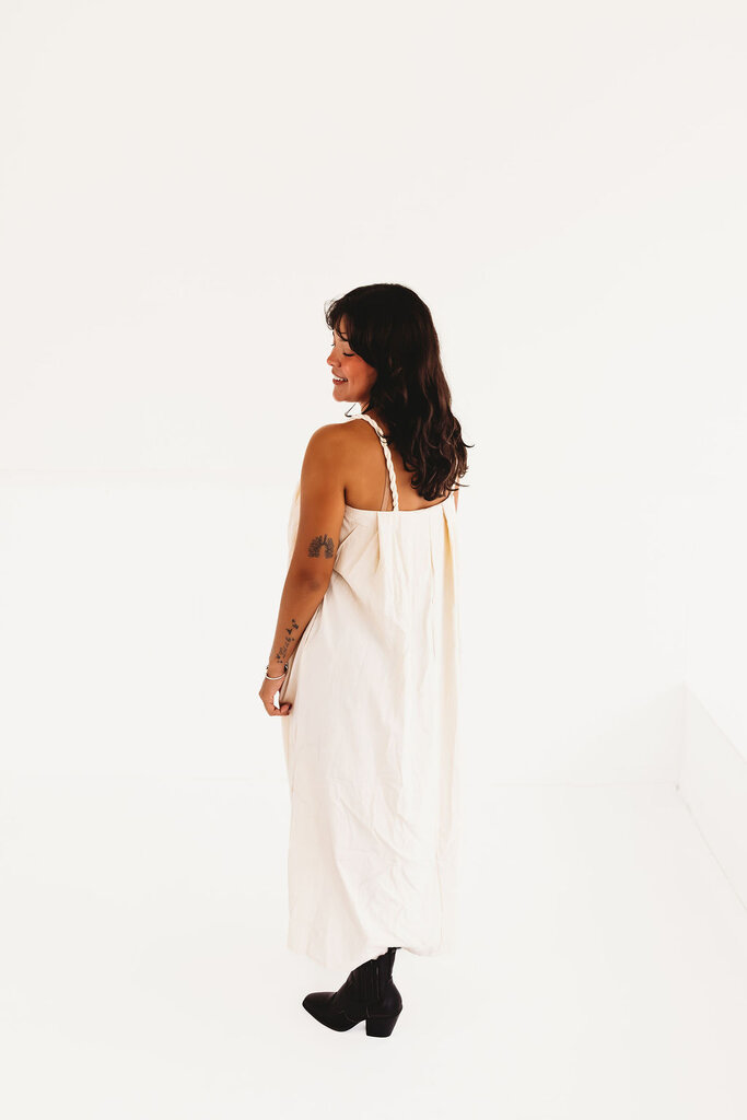 very j Feels Natural Dress