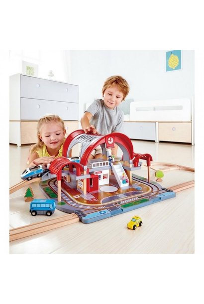 Hape All-in-1 Easel - Kidstop toys and books