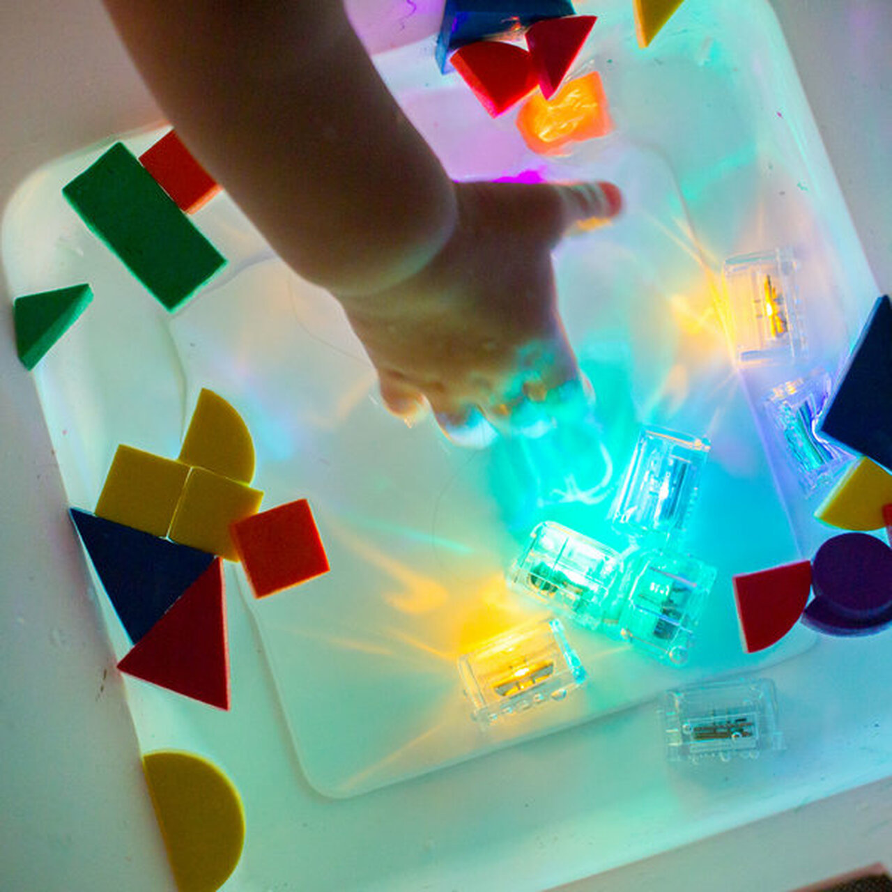 GloPals 4 Light Up Cubes Elmo-2
