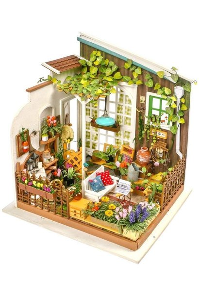 DIY Miniature House Miller's Garden