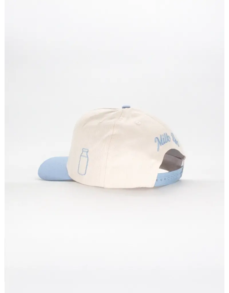 Signature Snap Cap