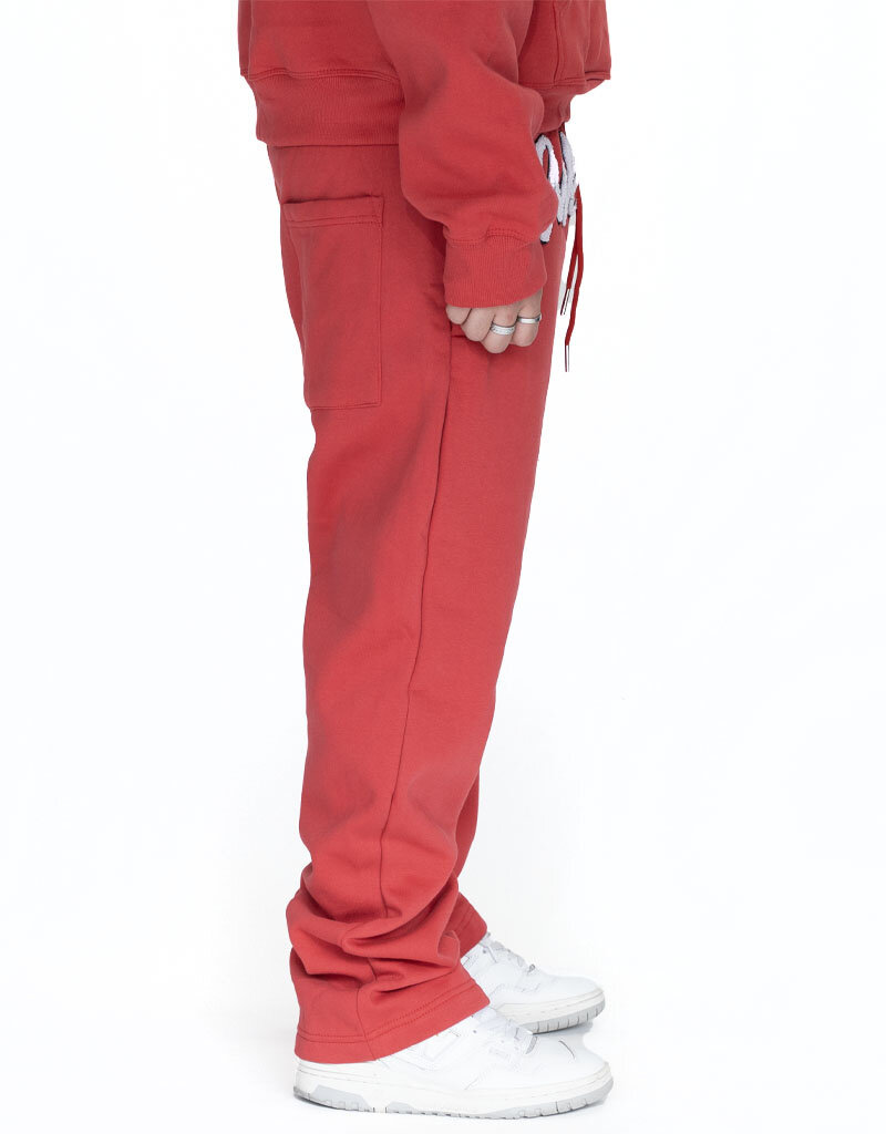 MR Clothing Men Chenille Applique Straight Leg Sweat Pant