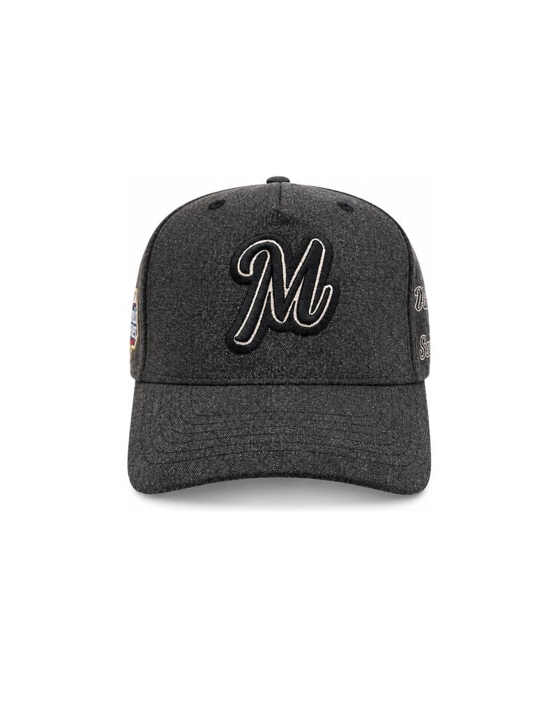 Signature Snap Cap