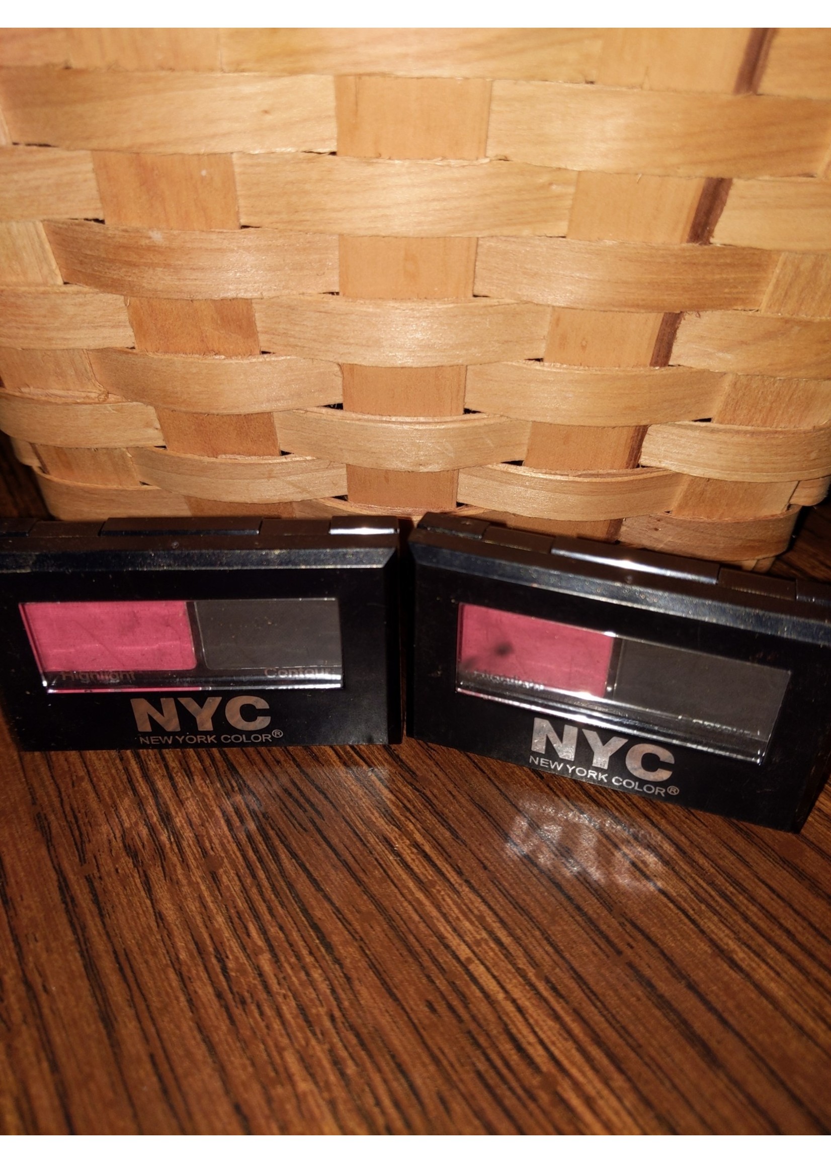 New York Color NYC NYC / N.Y.C New York Color City Duet Eye Shadow 375 Devilish