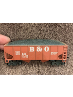 Unbranded Baltimore & Ohio B&O #320 Red Hopper With Coal Load Train Car HO Scale tr1152