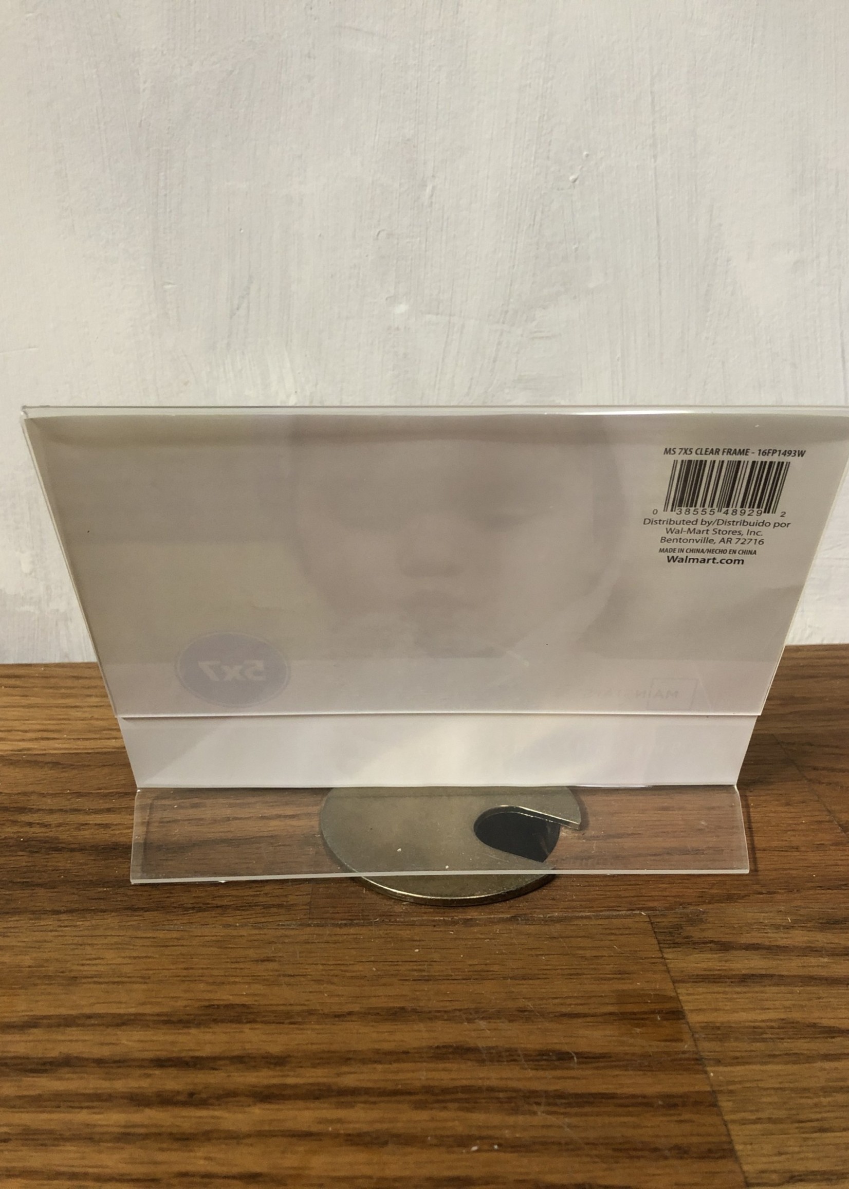 Mainstays 5" x 7" Clear Plastic Picture Frame Stands (Mainstays)