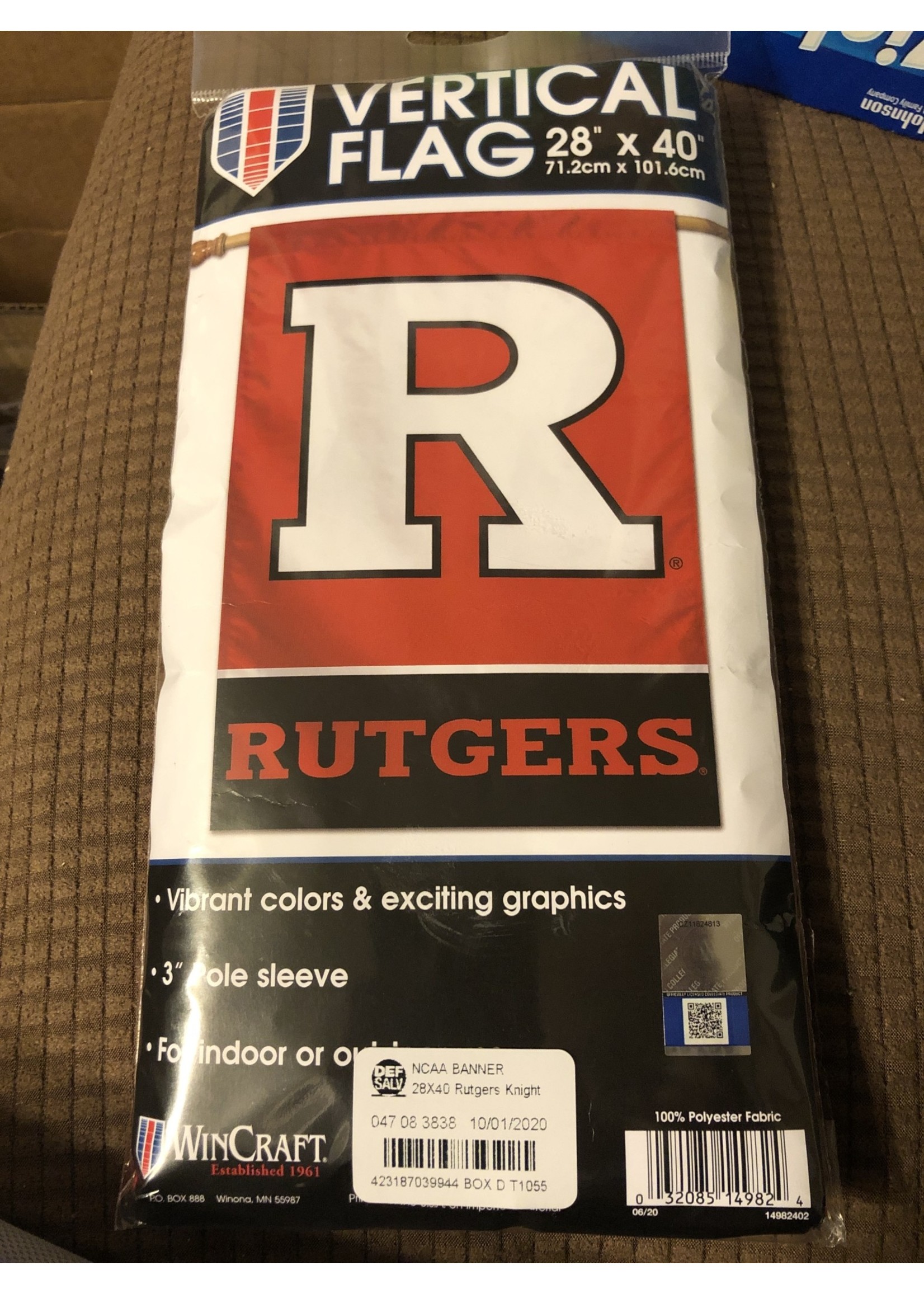 NCAA BANNER 28X40 Rutgers Knights
