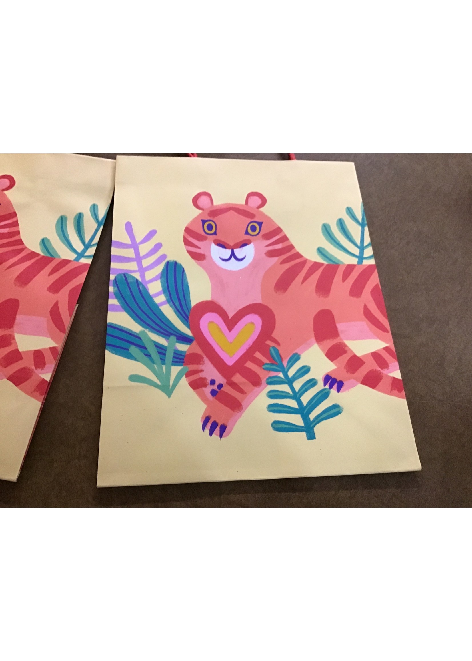 Tiger With Heart Valentine's Cub Bag - Spritz™