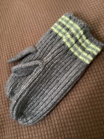 Mittens A New Day nwot gray/yellow-green