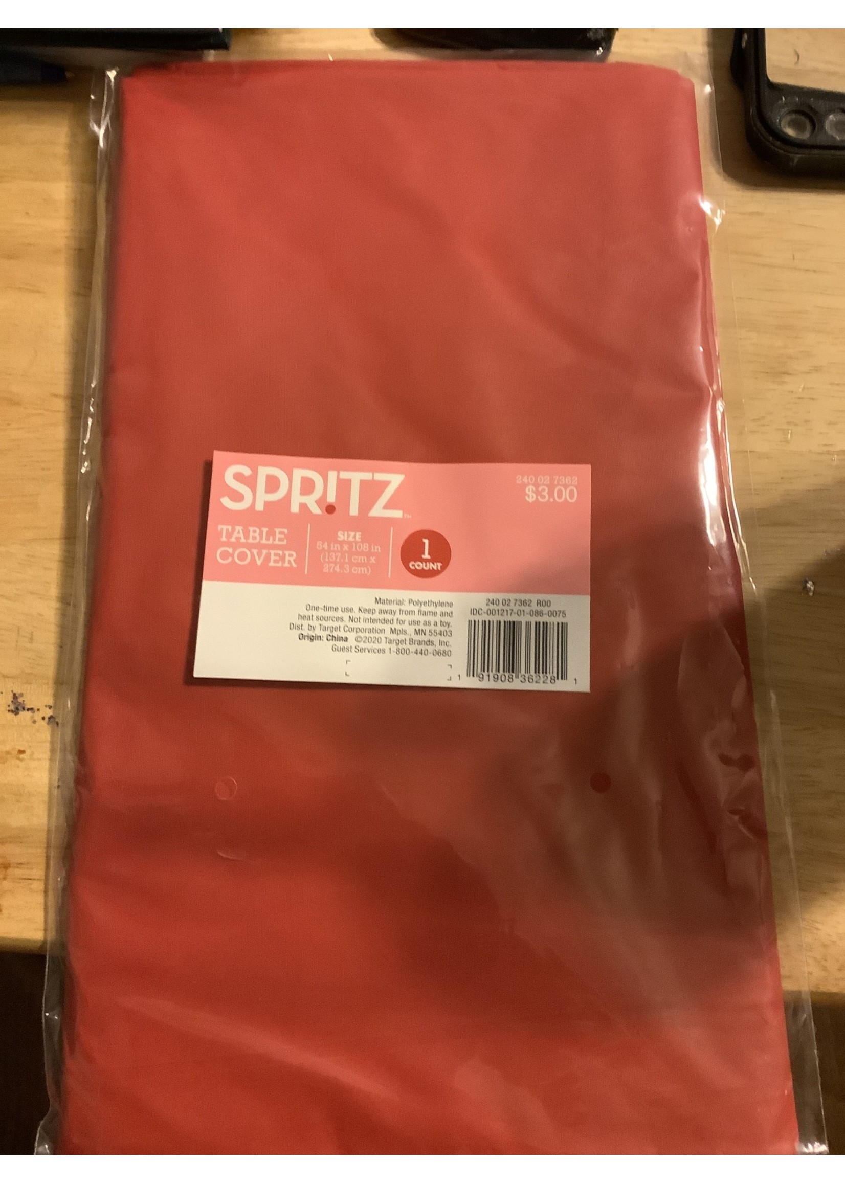 Diposable Valentine's Table Cloth - Spritz