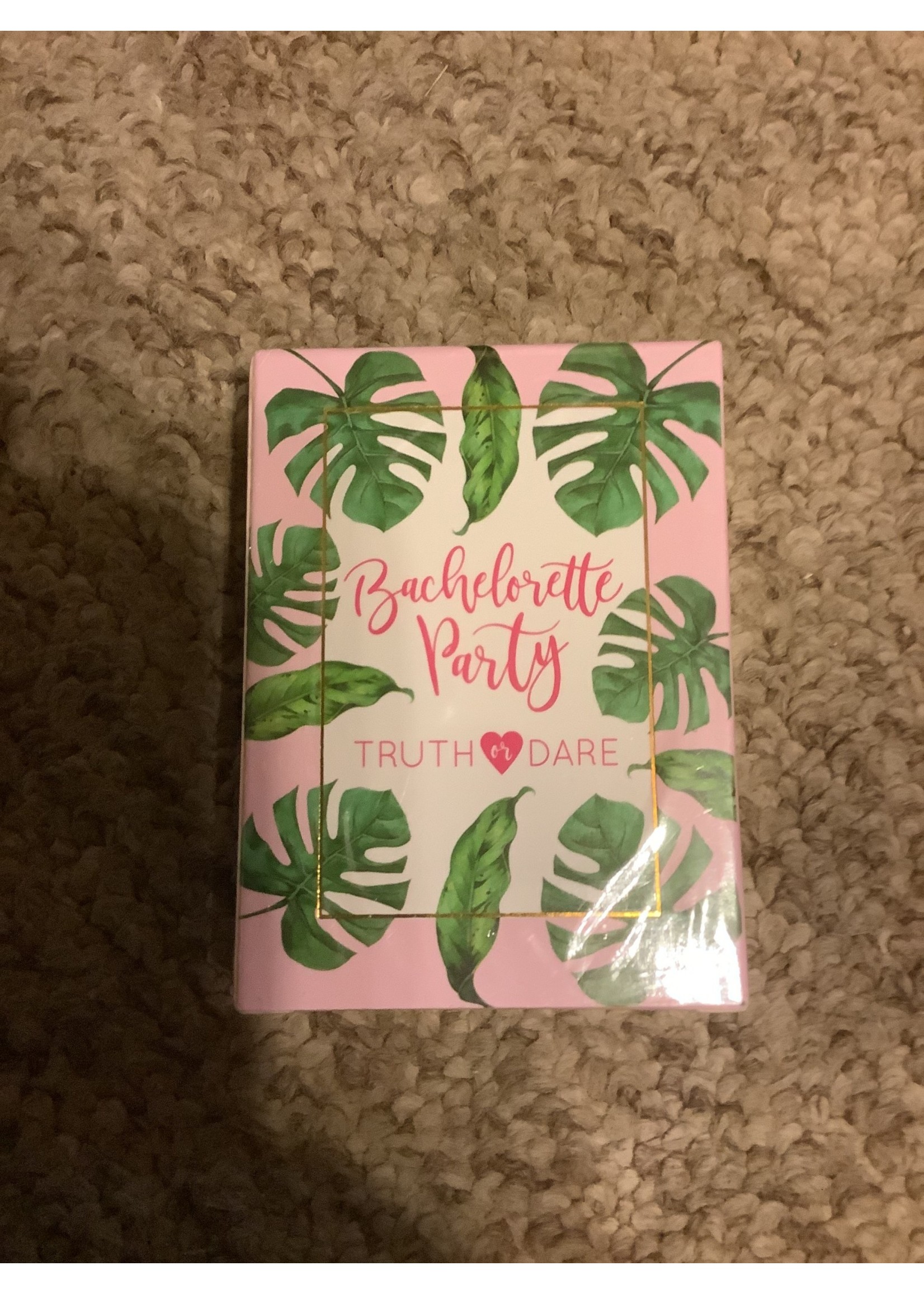 Juvale Truth or Dare Game, 40-Piece Bachelorette Party Card Games for Adults, Girls Night Out, Bridal Shower, Tropical Palm Leaves Design