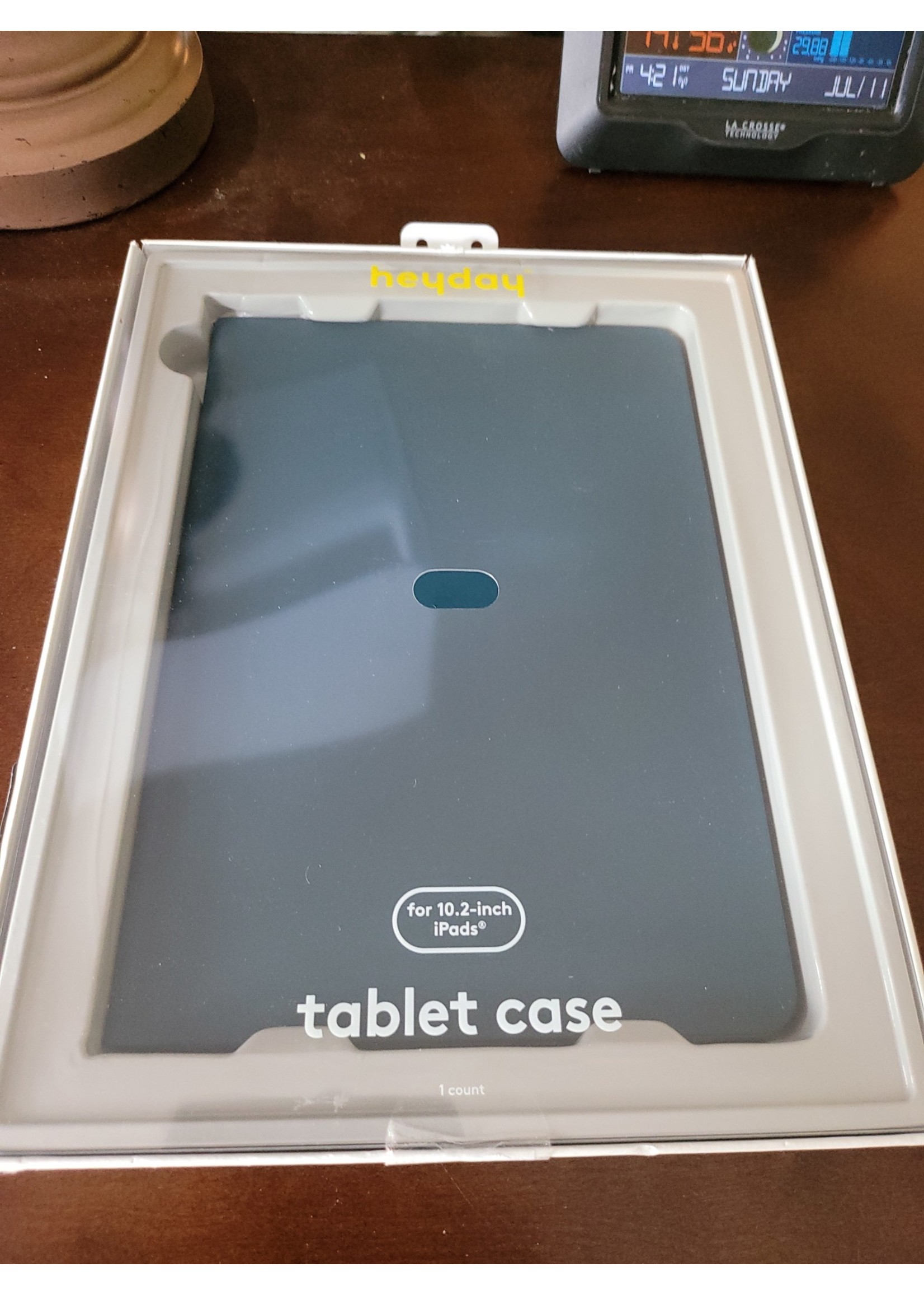 *Small Blemish heyday Apple iPad 10.2-inch Case - Teal / Nebulas Blue