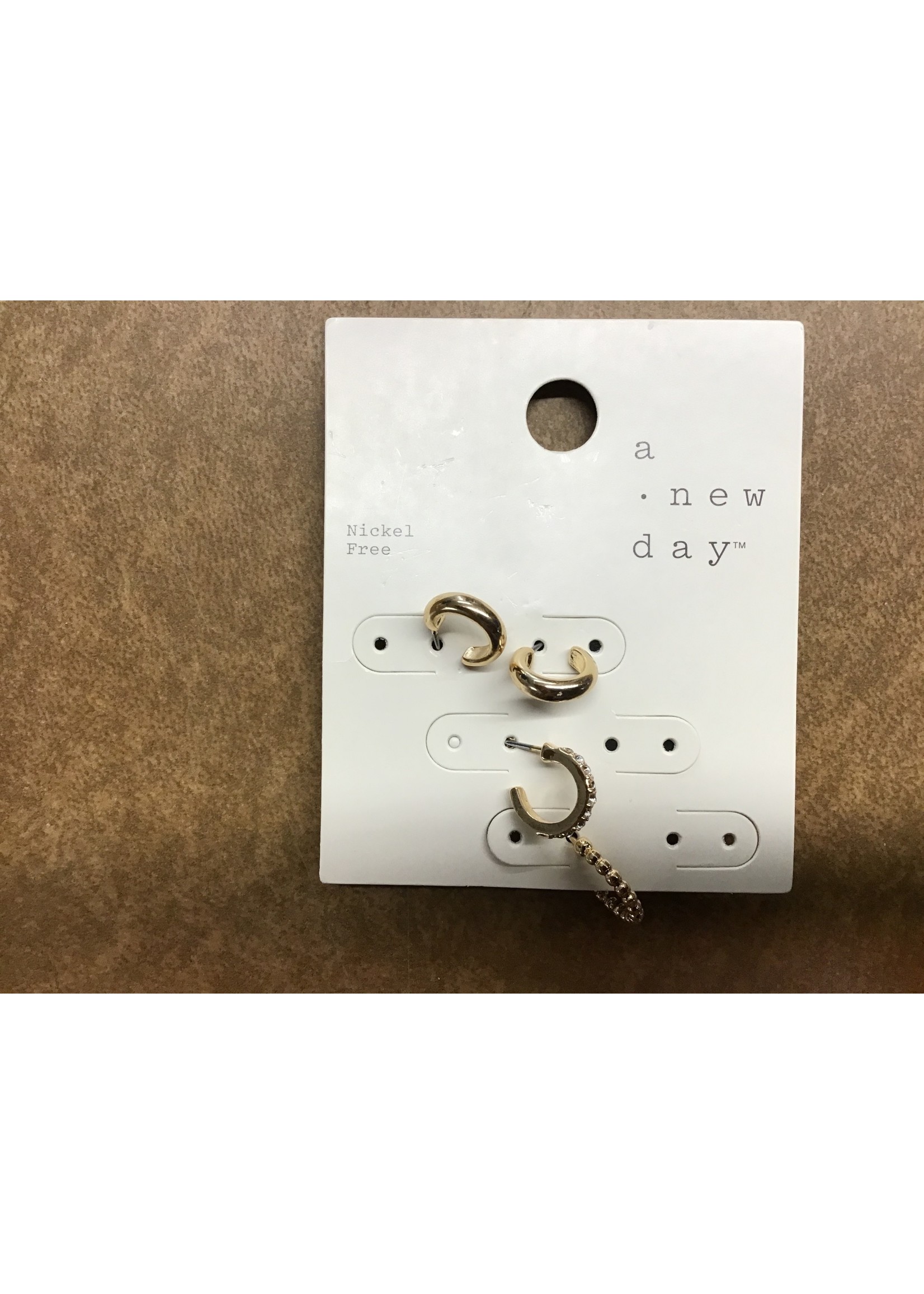 Missing 2-Hoop Earring Set 3pc - A New Day?äó Gold