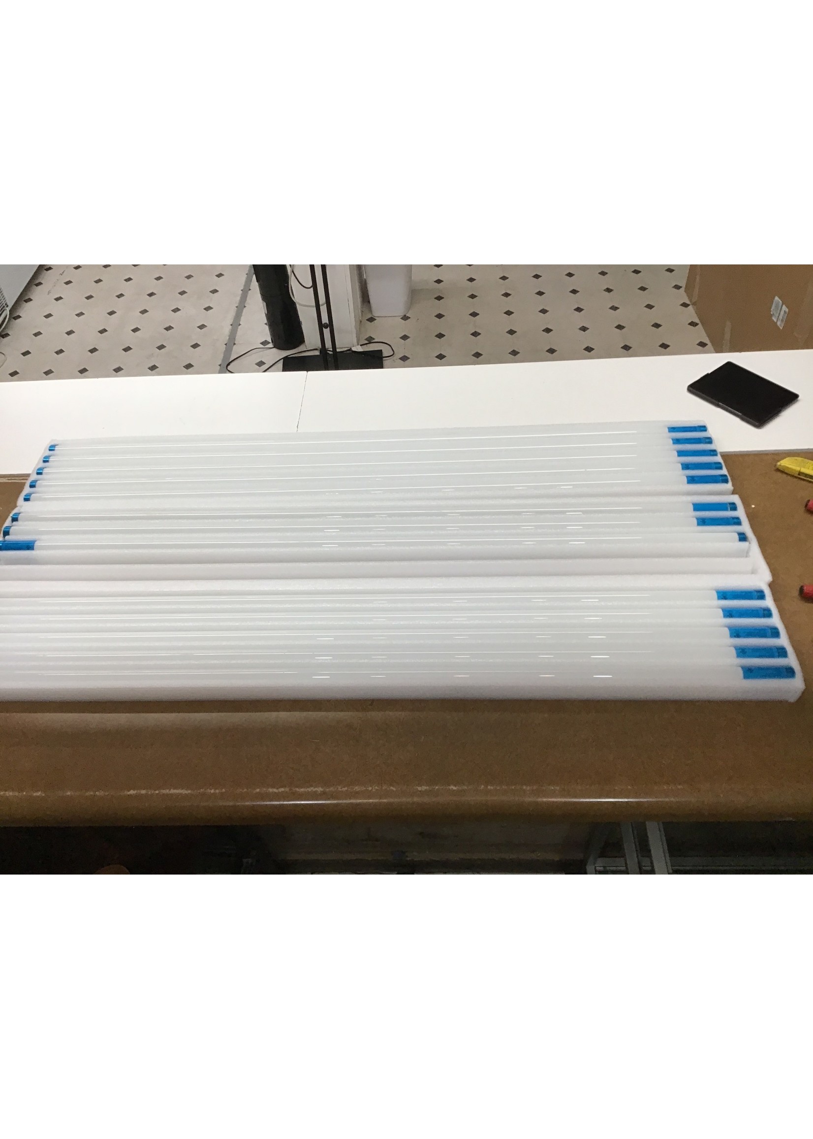 *8 tubes* 4Ft Type B LED T8 18W 5000K Bulbs