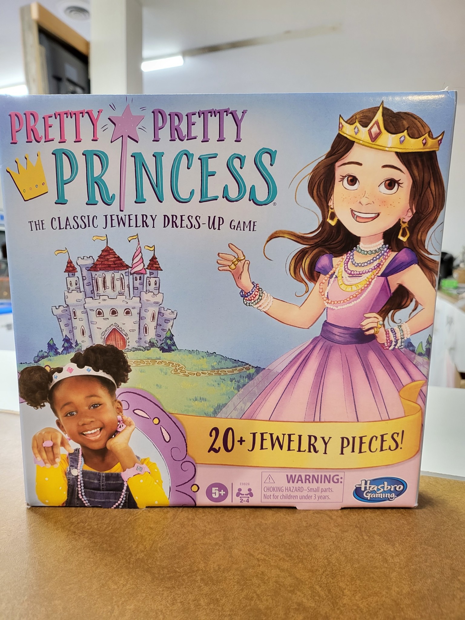 *Missing Crown Pretty Pretty Princess Game D3 Surplus Outlet
