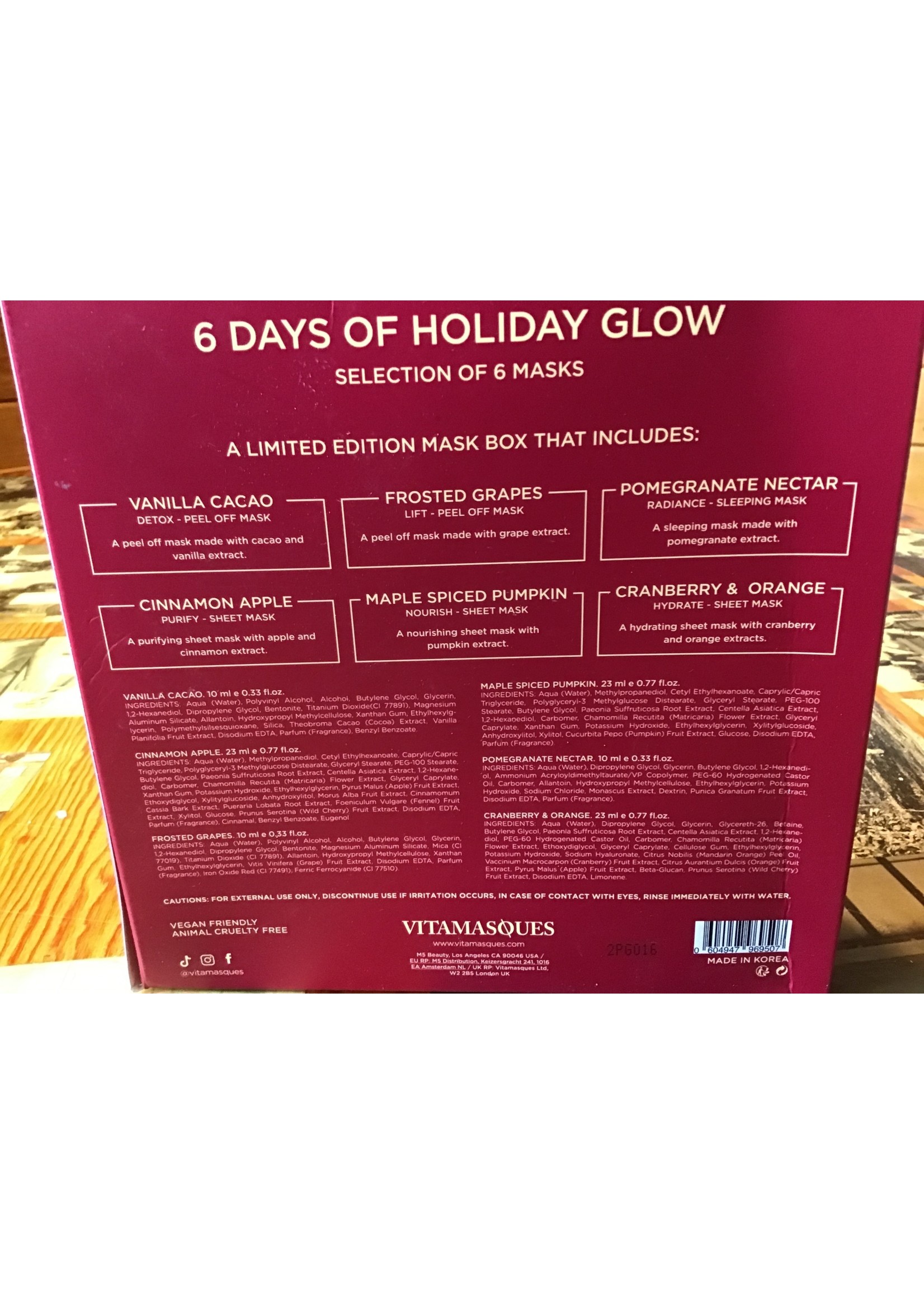 *damaged package* Vitamasques Festive Face Mask Gift Set - Limited Edition - 6ct