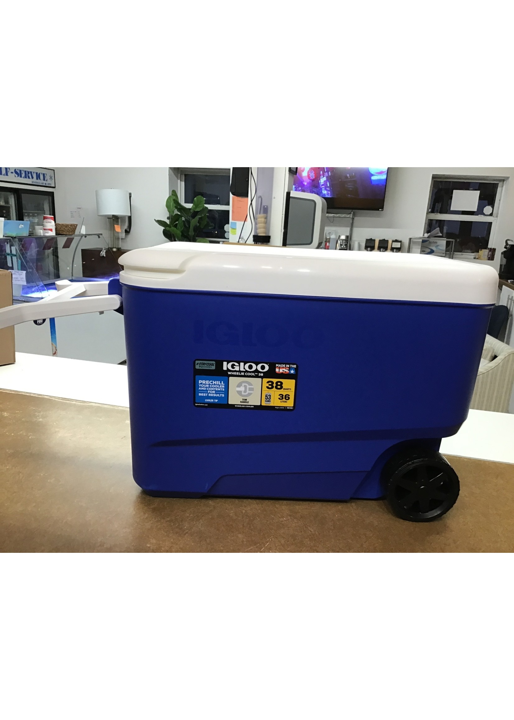 Damaged handle Igloo Wheelie Cool 38 Quart Cooler