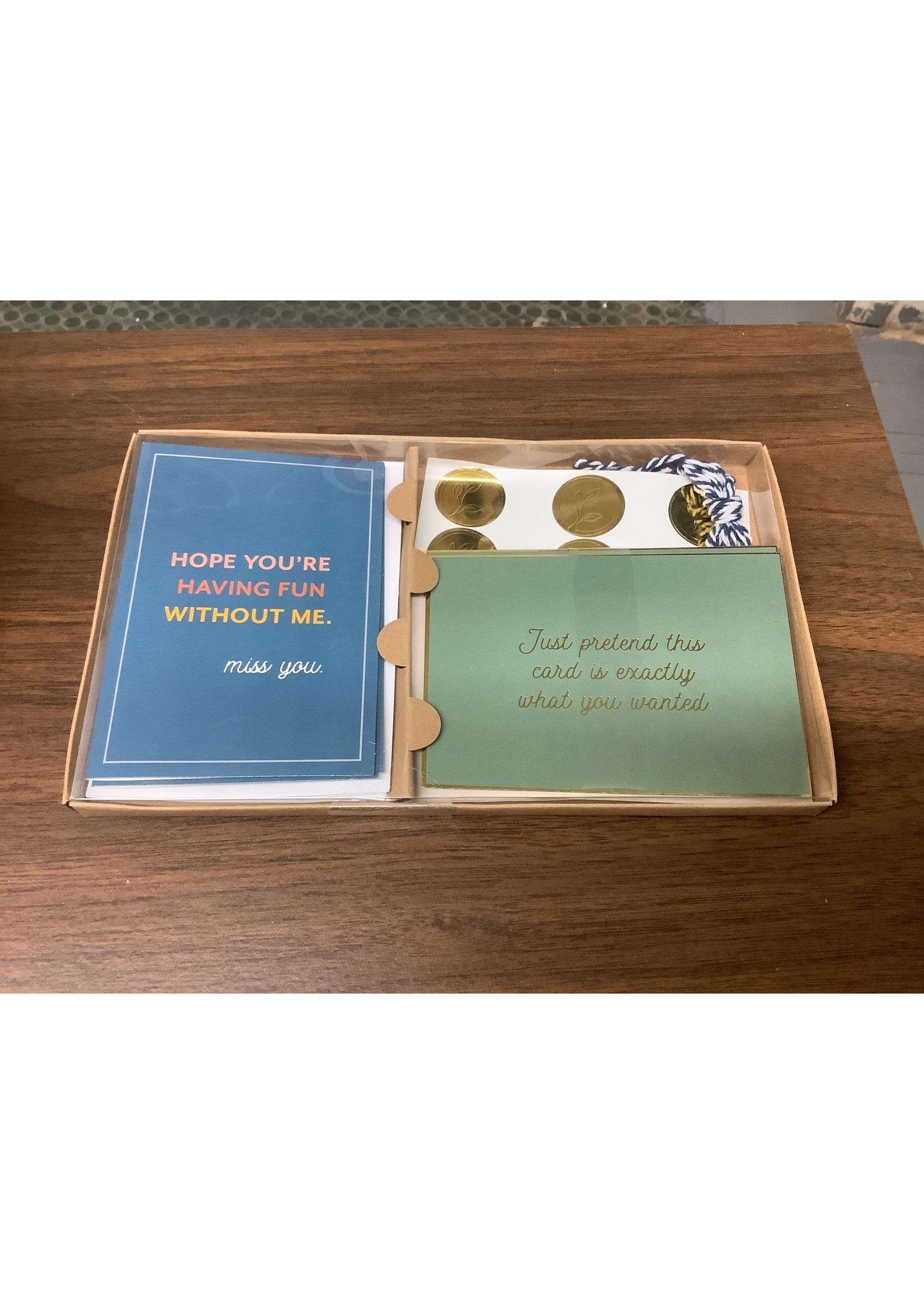 19 Piece Stationary Set - Miss You