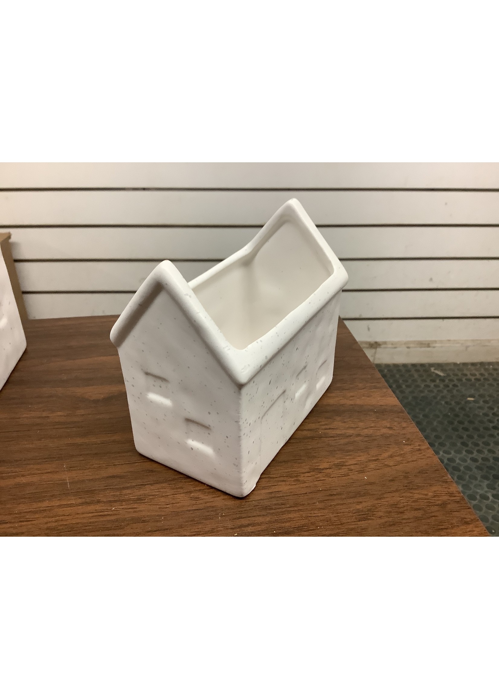 House Planter 5” x 3 3/4” x 3