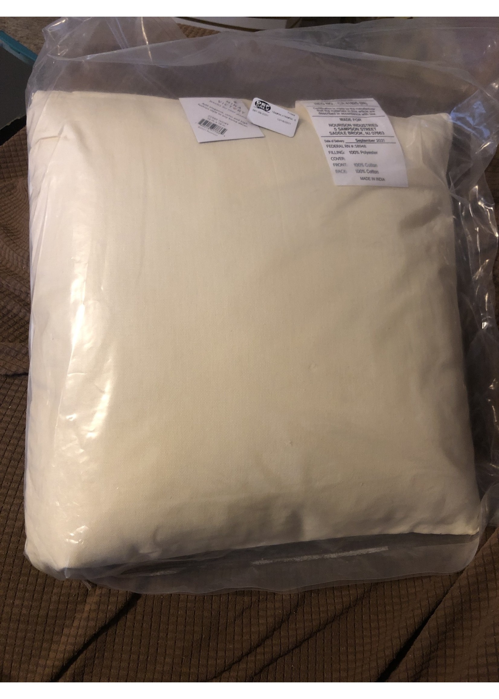 16"x16" Solid Velvet Square Throw Pillow Off White - Nourison