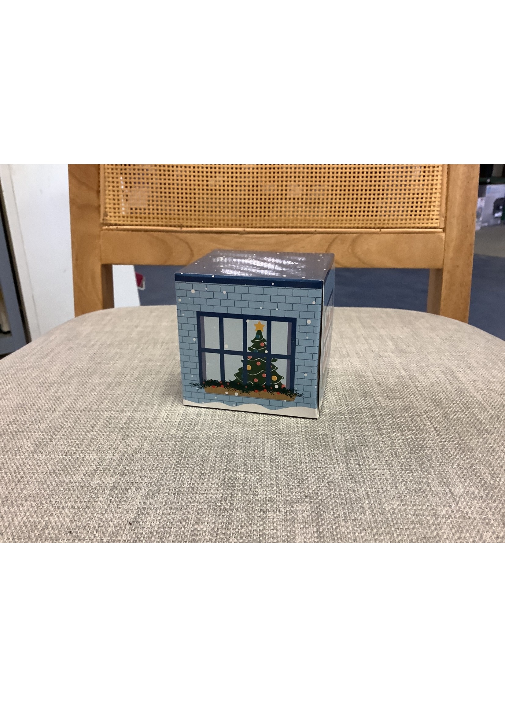 House facial tissue (dark blue)