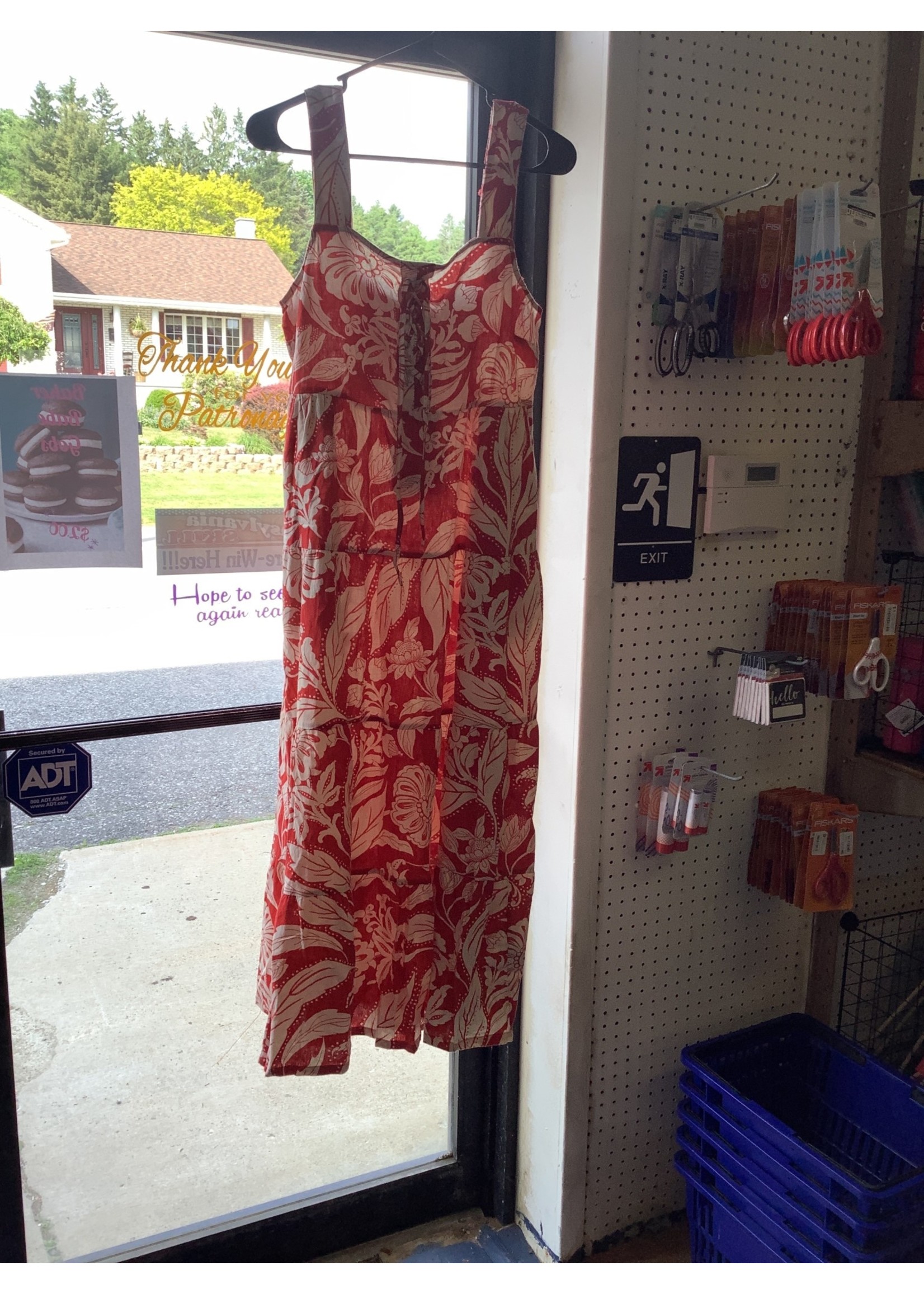 Who What Where Size S Red and White Floral Dress