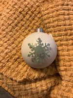 Metal Ball w/ snowflake Ornament