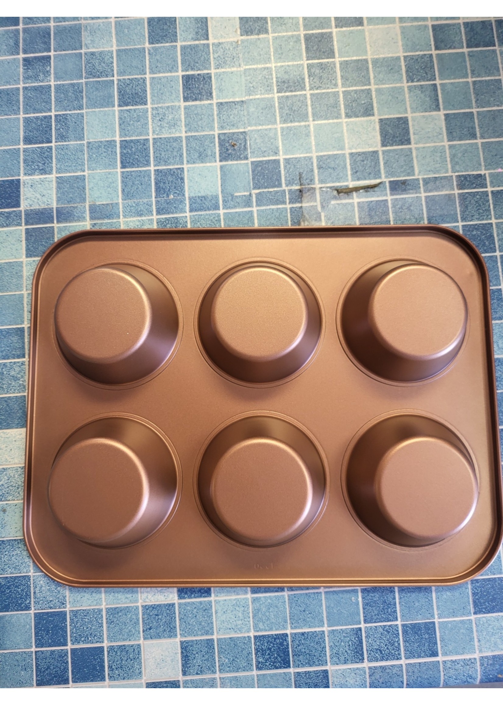 Cuisinart Chef's Classic 6 Cup Non-Stick Bronze Muffin Top Pan - AMB-6MTPBZ