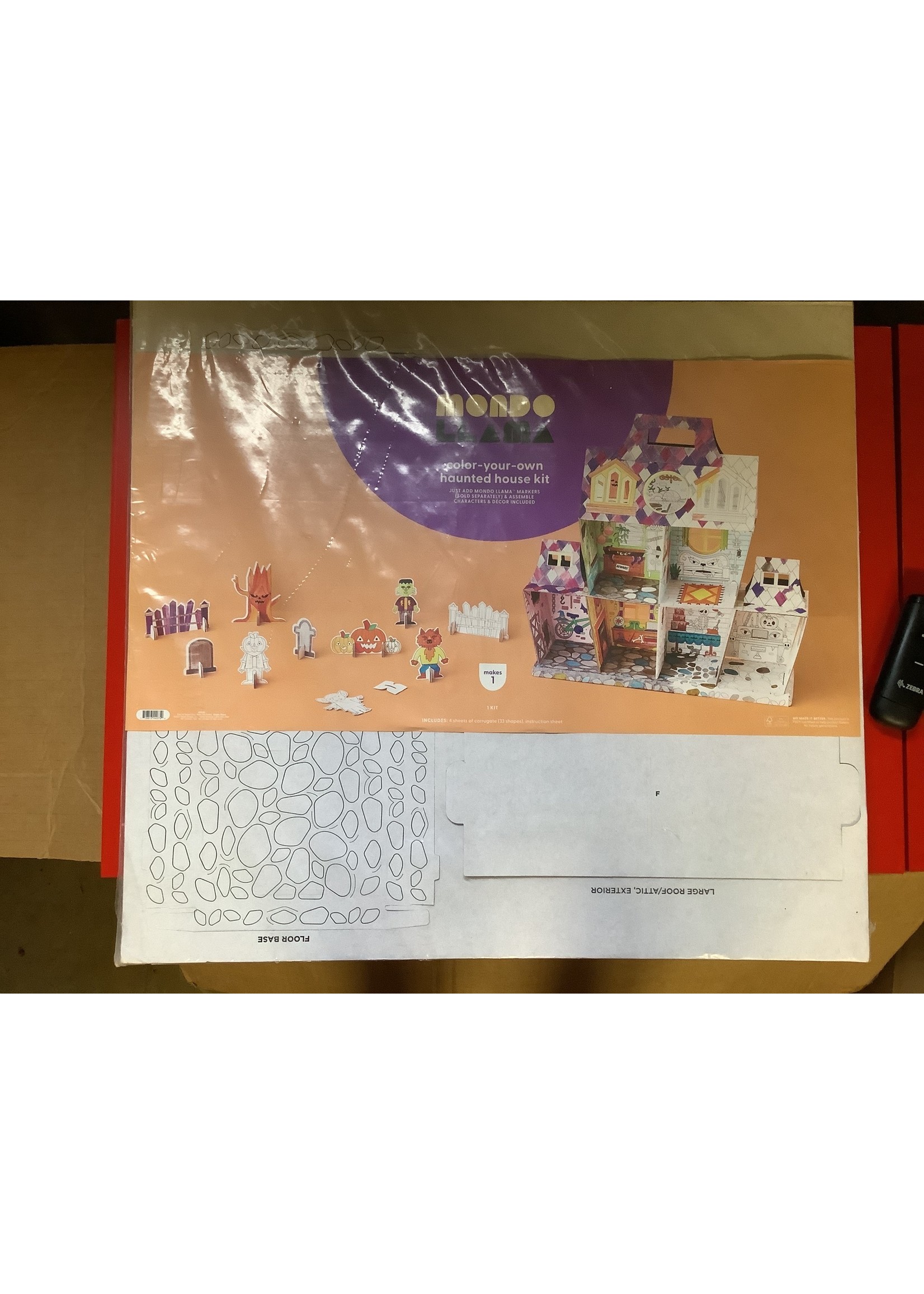 MONDO  LLAMA Color- Your- Own- Haunted House Kit