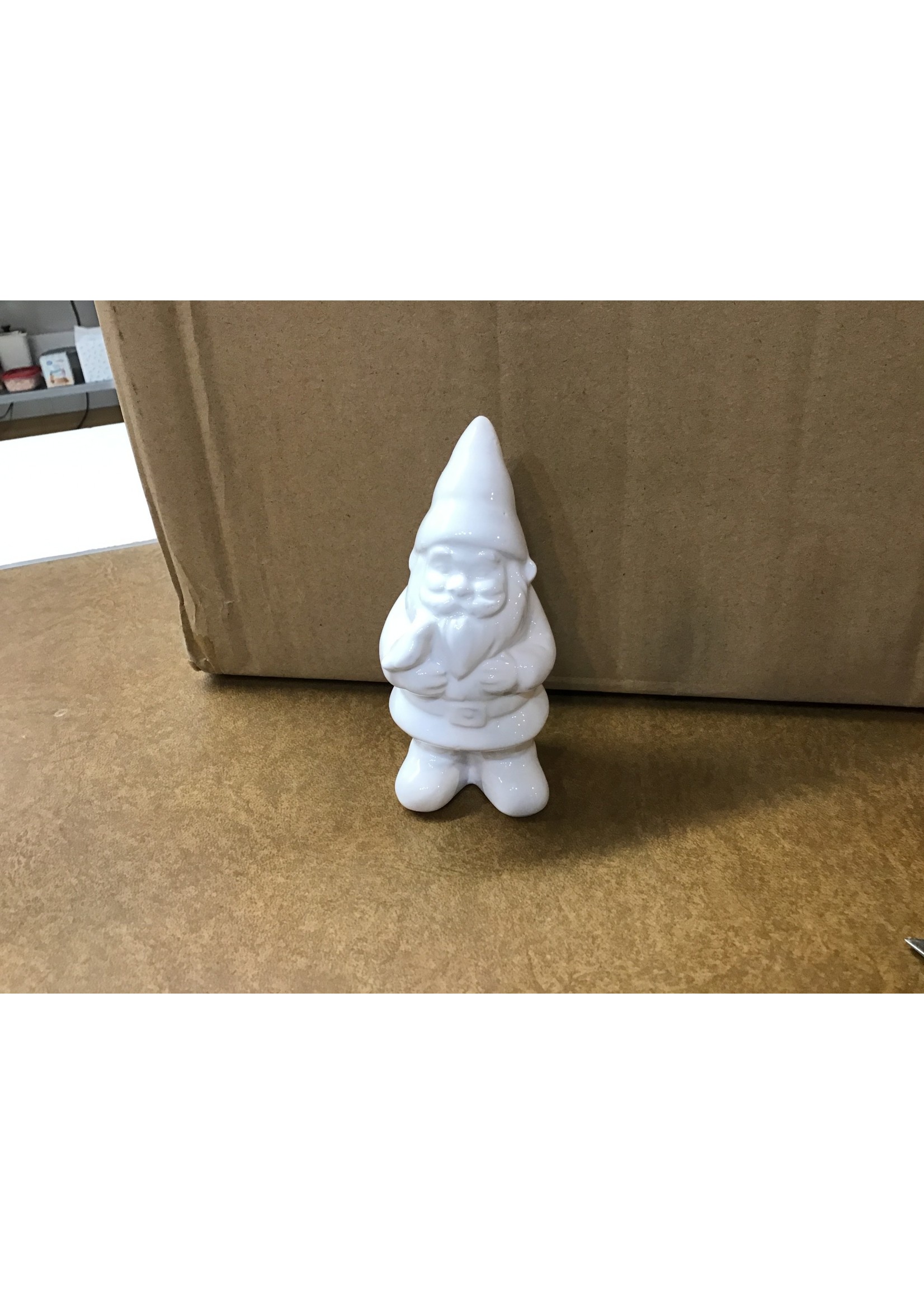 Decorative Gnome with Bird Plain