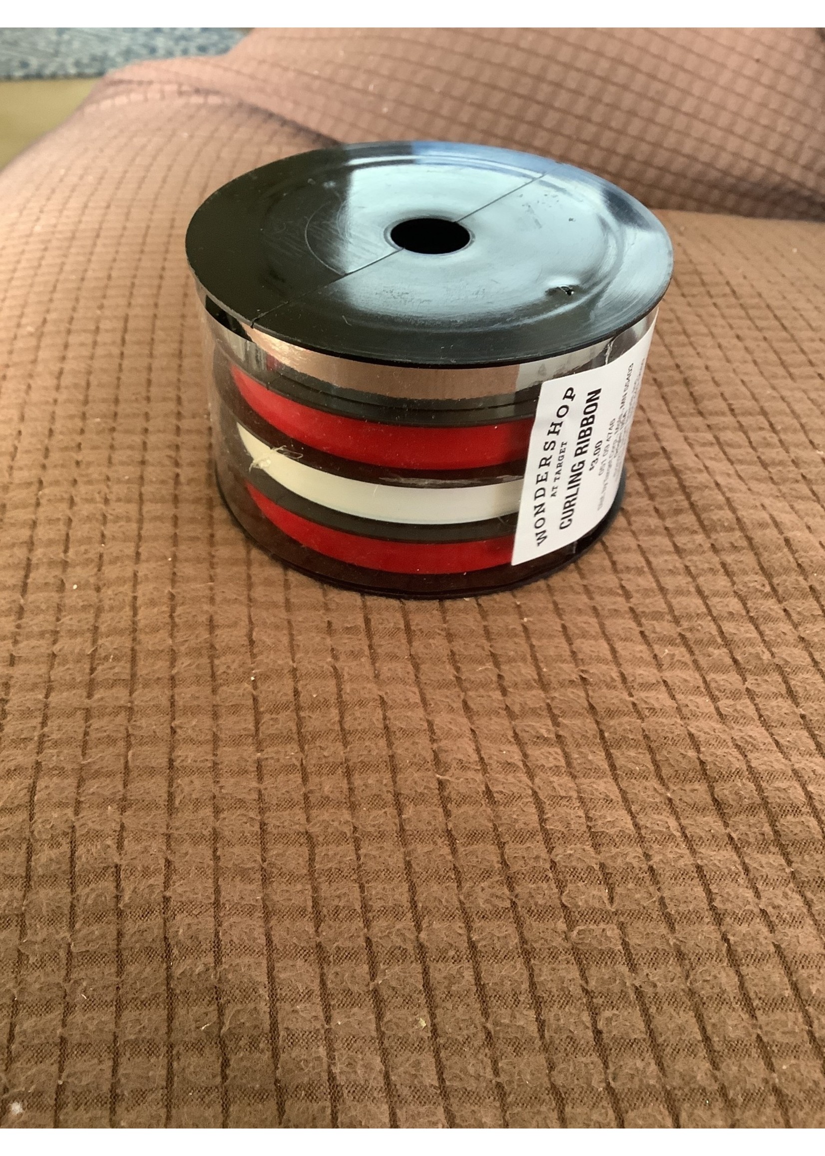 Wondershop Curling Ribbon 72’ Length red/white/silver