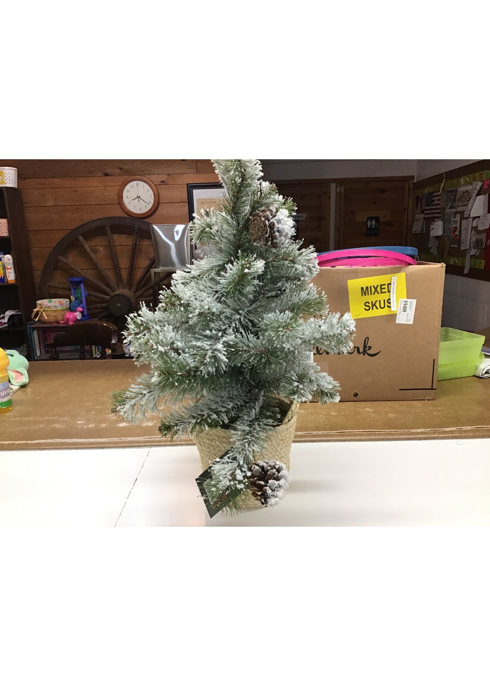 Lightly Flocked Tree in Basket - Threshold