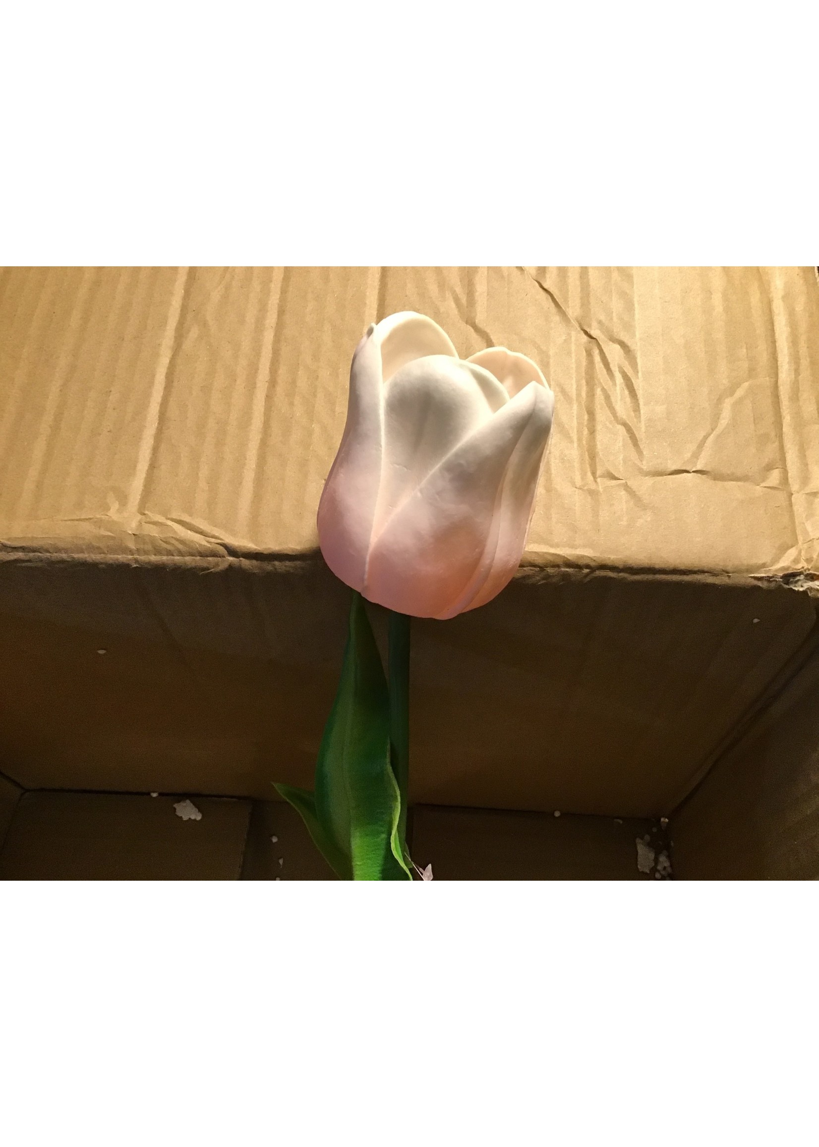 Floral pick - light pink tulip