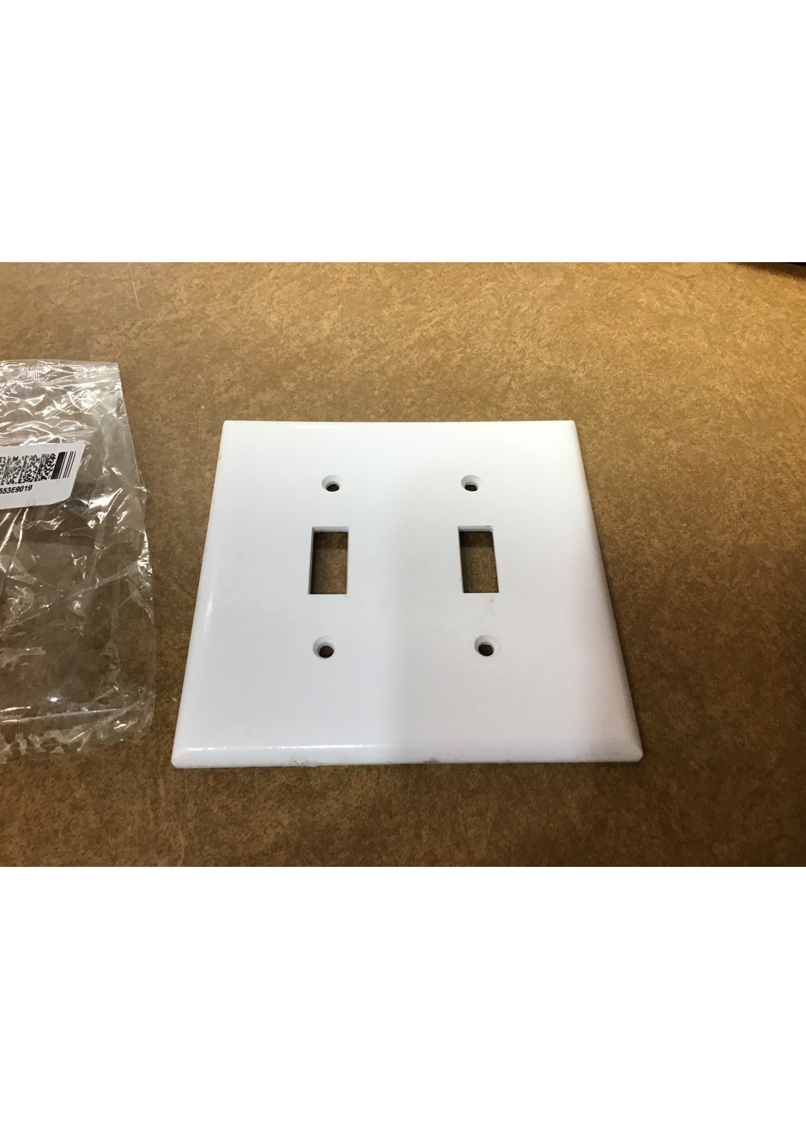 *open package/no screws* Eaton  2-Gang Jumbo Toggle Wall Plate, White