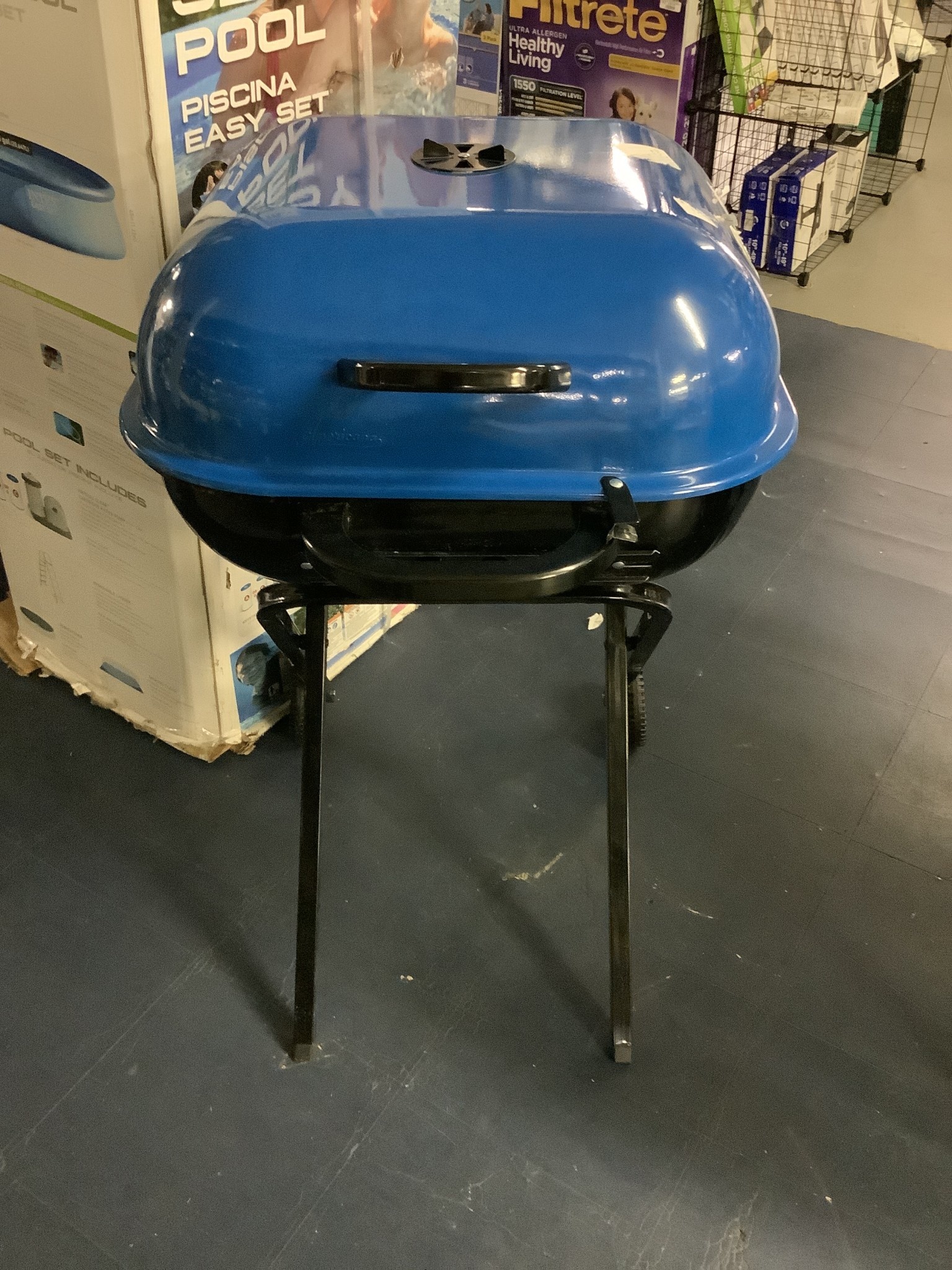 Americana 21.25-in W Ocean Blue Kettle Charcoal Grill - D3 Surplus Outlet