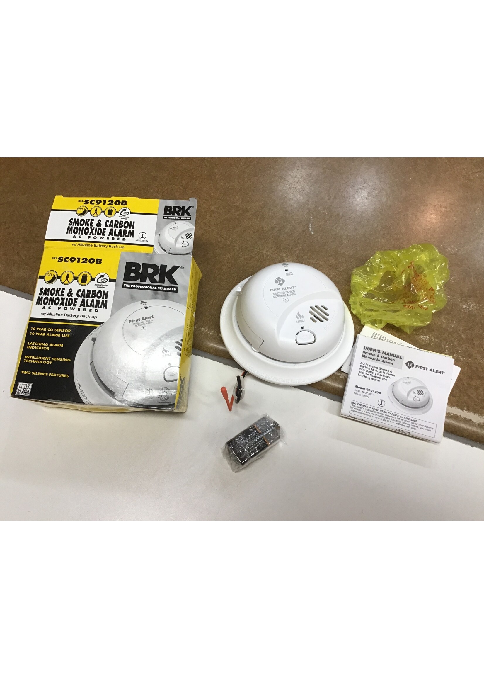*open box* Smoke/Carbon Monoxide Detector 120V w/Battery Backup Hard Wired / 9V Back-up Battery included (all here, tested)