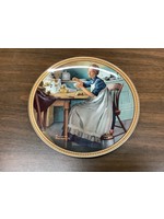 The Bradford Exchange Collectors Plate “Working in the Kitchen” Bradex-No. 84-R70-4.9