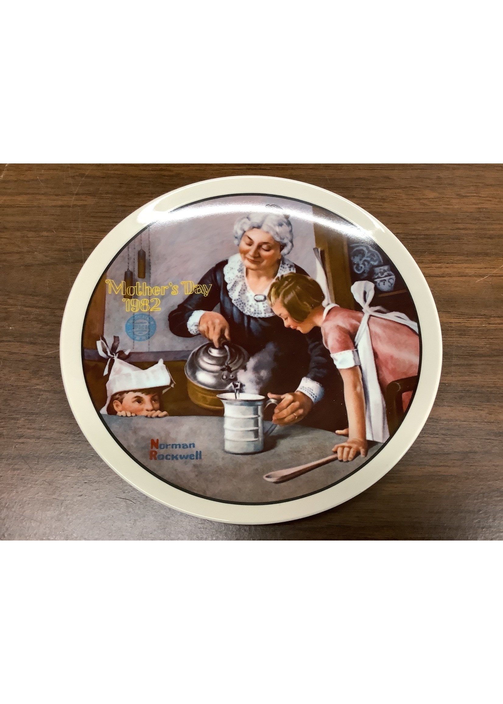 The Bradford Exchange Collectors Plate (1982) “The Cooking Lesson” Bradex-No. 84-R70-2.7